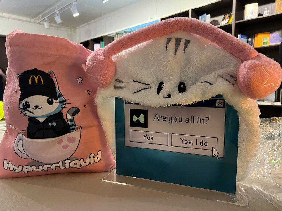 I. MCDonald Purr Zipper Tote Bag - Pink/White
